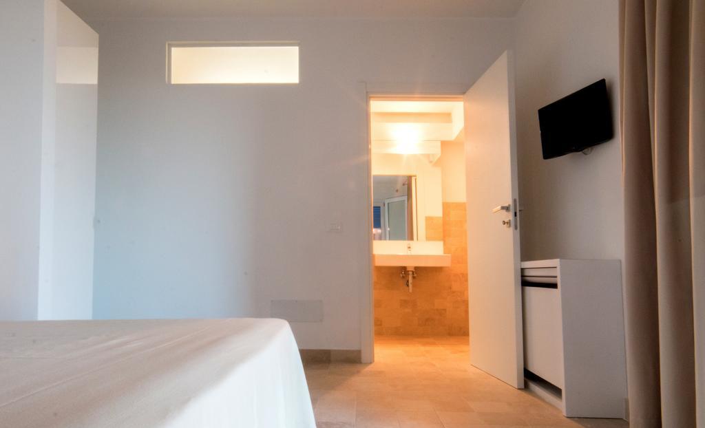 Melus Maris Guest House Syracuse Room photo