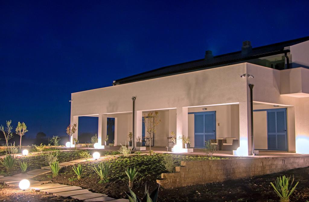 Melus Maris Guest House Syracuse Exterior photo